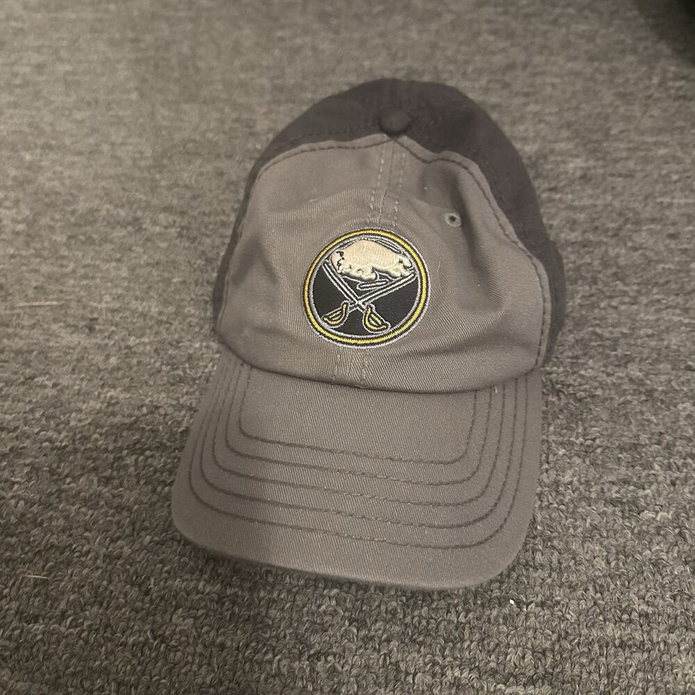Buffalo Sabres "Fan Favorite" adjustable hat